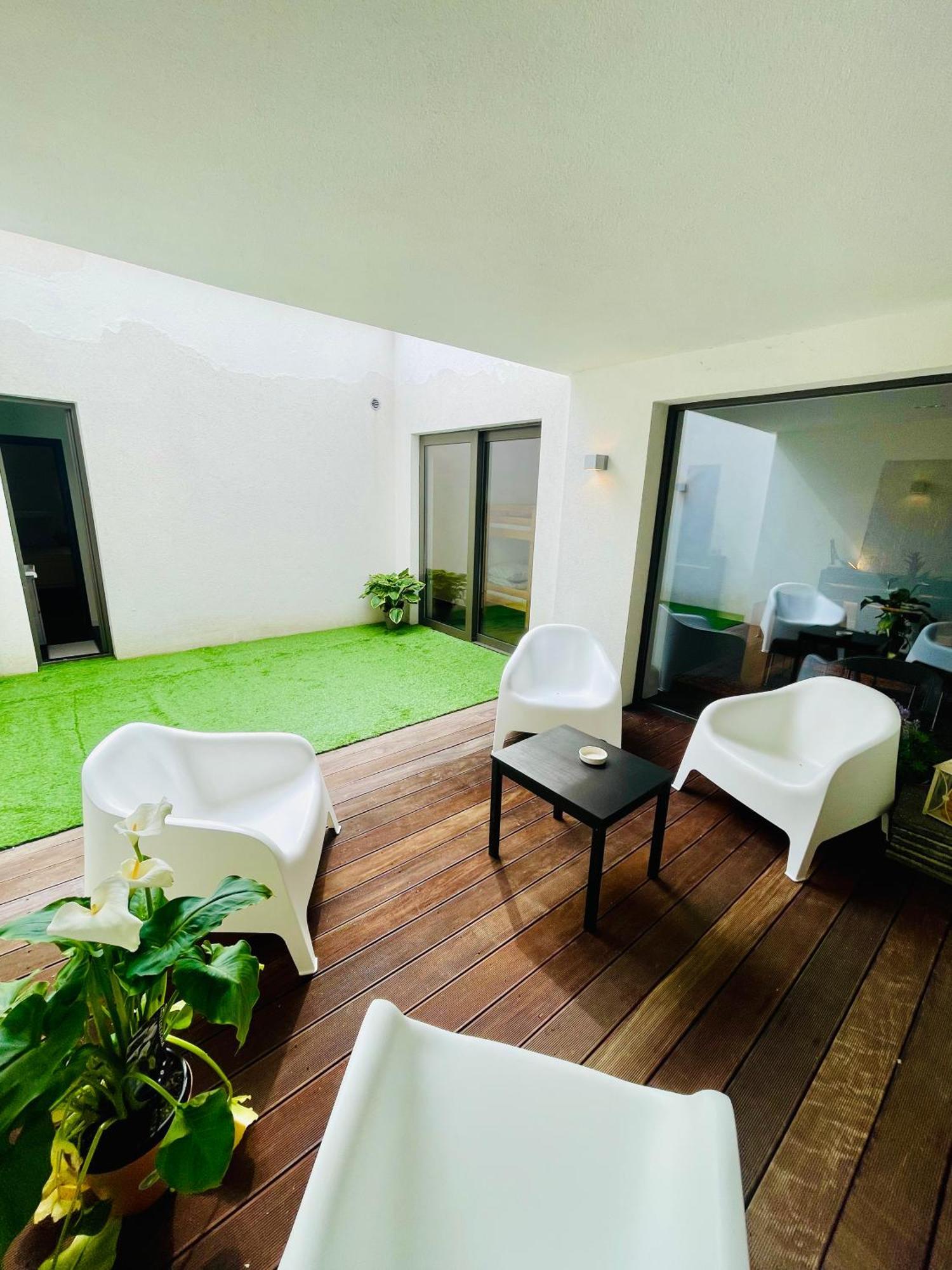 Down Town Spacious Loft Retreat With Private Parking Brussels Exterior photo