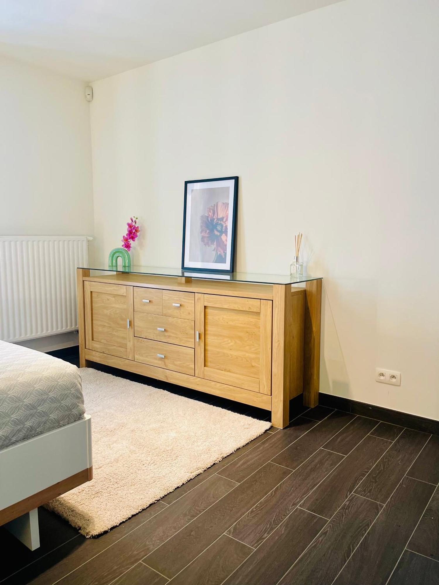 Down Town Spacious Loft Retreat With Private Parking Brussels Exterior photo